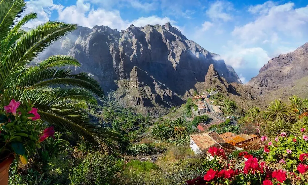 Apartamento Fairways Club - Teide View Oasis - Heated Pool, Family Apt San Miguel de Abona
